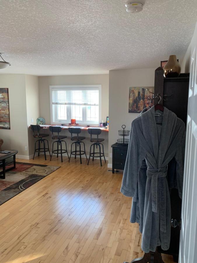 Dragonfly Inn Loft Suite Sherwood Park Exterior foto